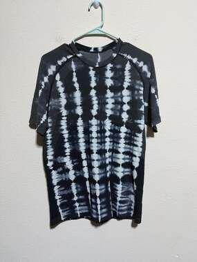 lululemon athletica Black and White Tie-Dye Short Sleeve Tee